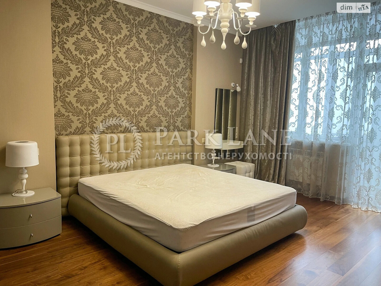 Продаж чотирикімнатної квартири в Києві, на вул. Генерала Шаповала 2, район Солом'янка фото 1 Продаж чотирикімнатної квартири в Києві, на вул. Генерала Шаповала 2, район Солом'янка фото 1