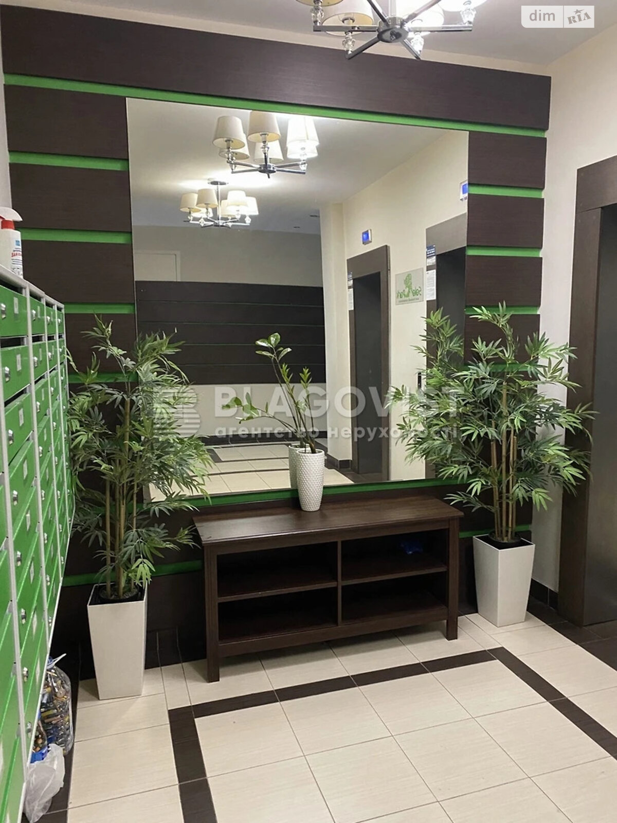 Продажа двухкомнатной квартиры в Киеве, на ул. Генерала Шаповала 20, район Соломянка фото 1 Продажа двухкомнатной квартиры в Киеве, на ул. Генерала Шаповала 20, район Соломянка фото 1
