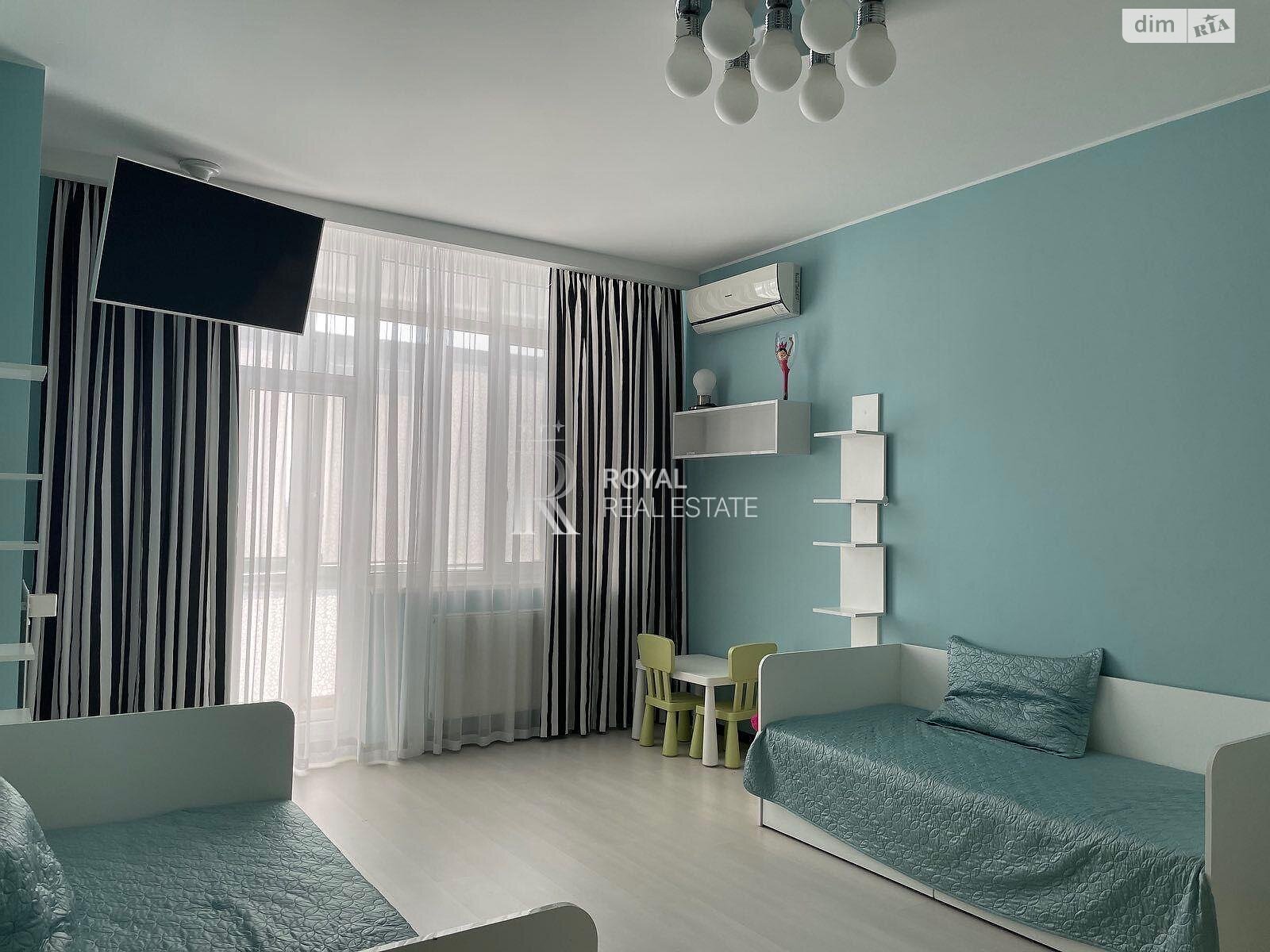 Продажа трехкомнатной квартиры в Киеве, на ул. Генерала Шаповала 2, район Соломянка фото 1