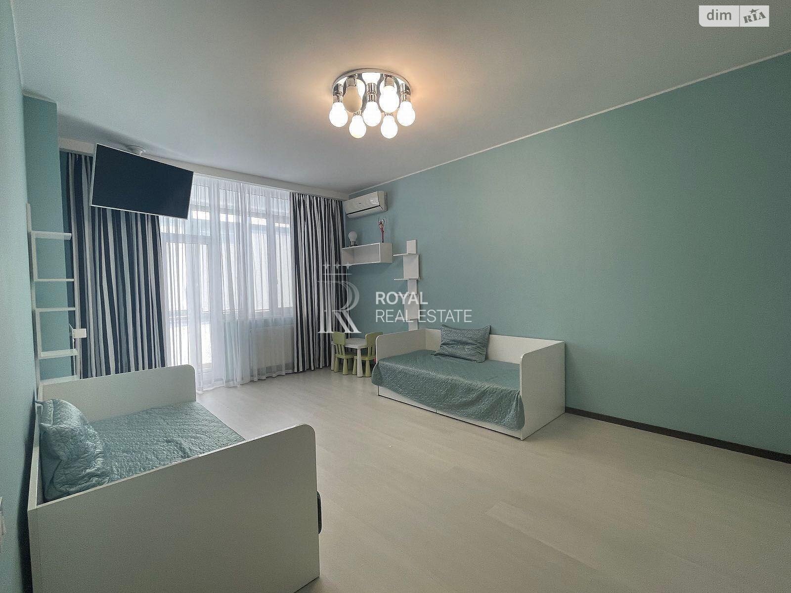 Продажа трехкомнатной квартиры в Киеве, на ул. Генерала Шаповала 2, район Соломянка фото 1