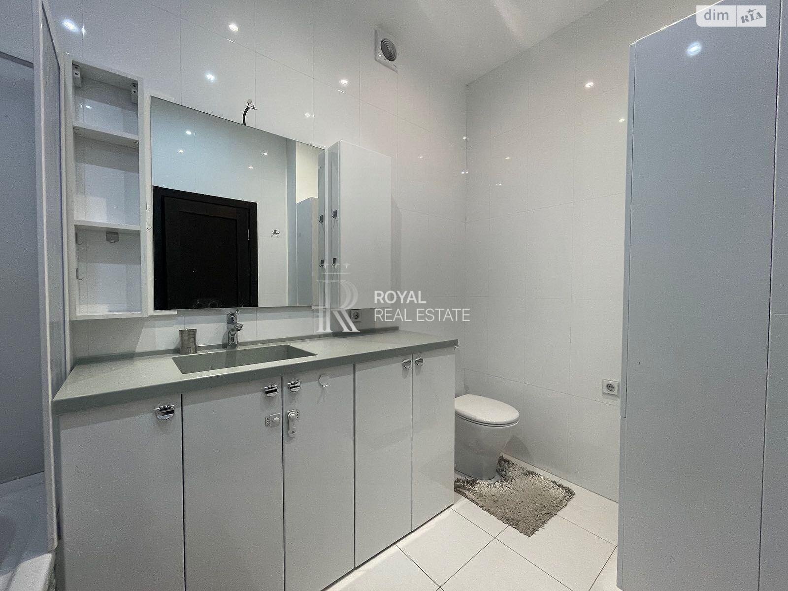 Продажа трехкомнатной квартиры в Киеве, на ул. Генерала Шаповала 2, район Соломянка фото 1