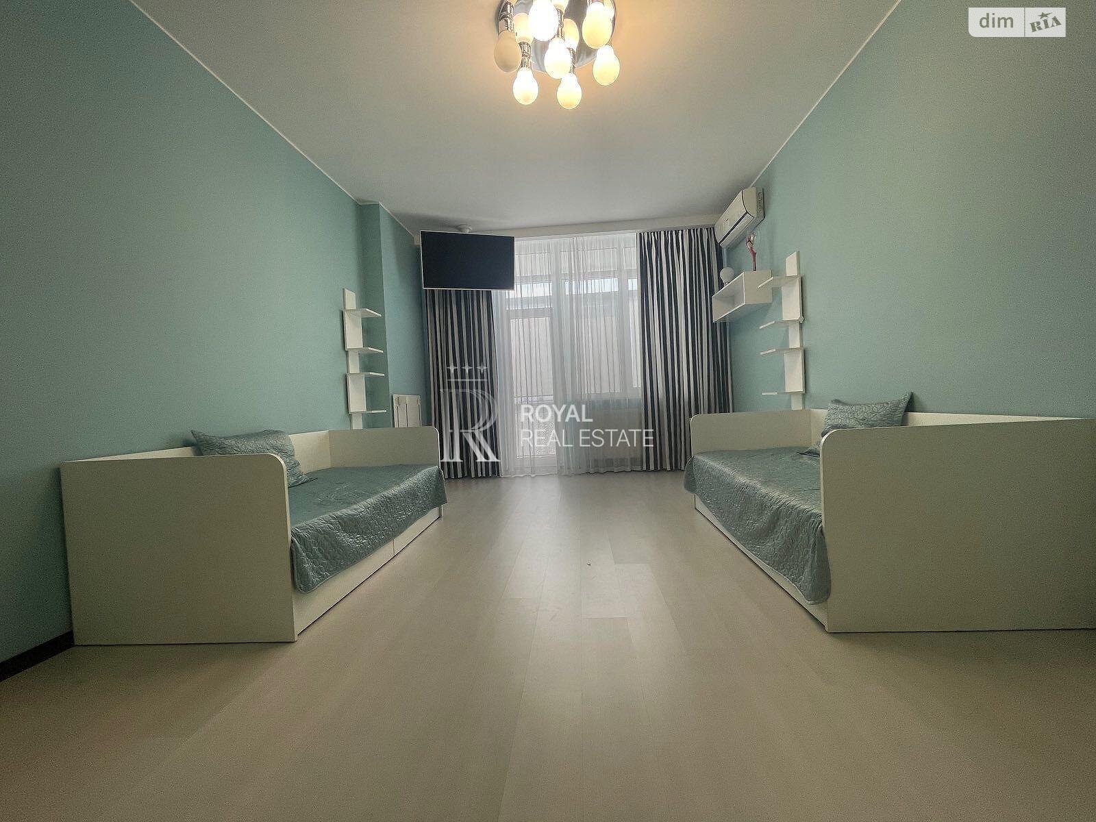 Продажа трехкомнатной квартиры в Киеве, на ул. Генерала Шаповала 2, район Соломянка фото 1