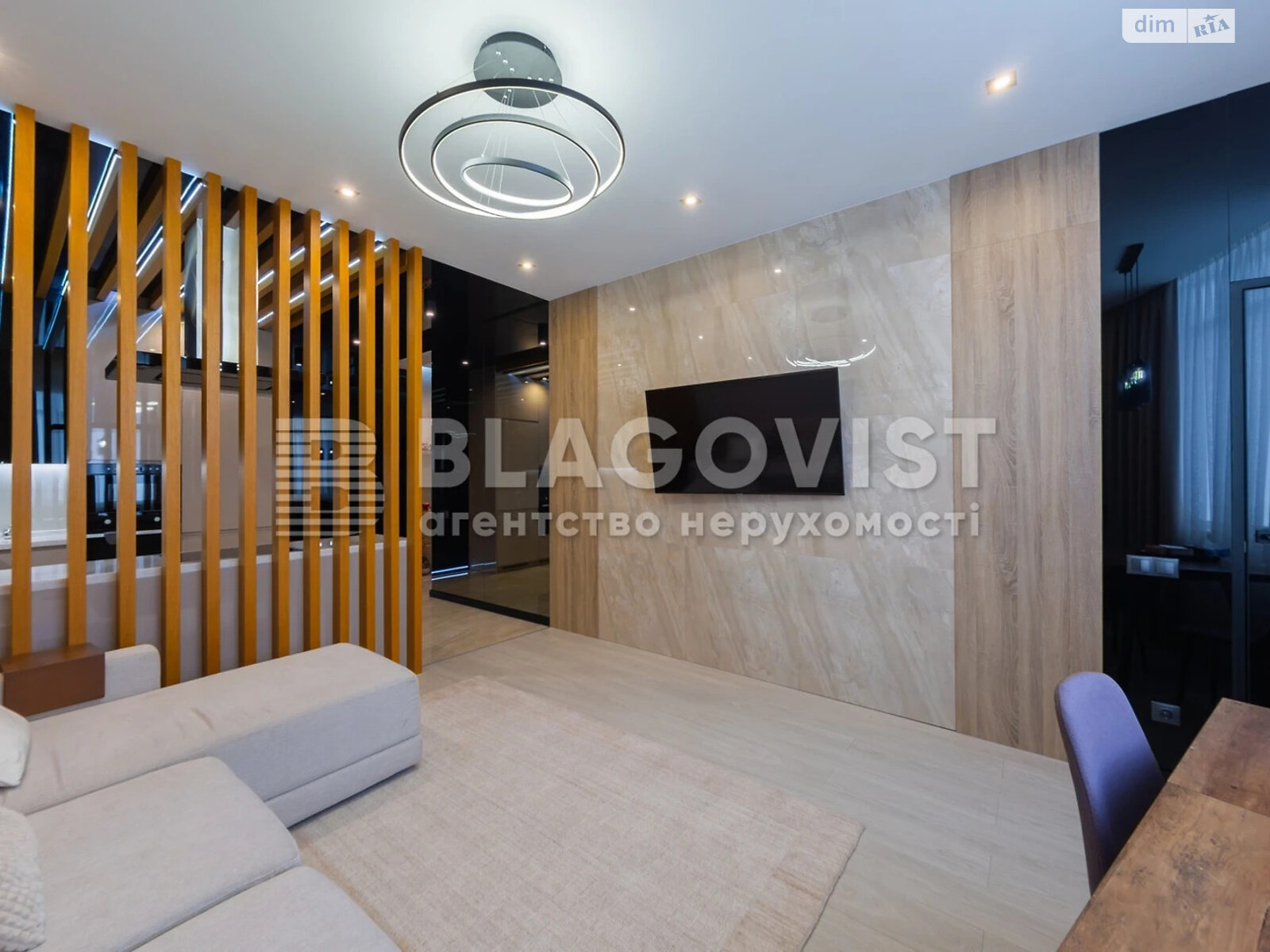 Продажа трехкомнатной квартиры в Киеве, на ул. Генерала Шаповала 2, район Соломянка фото 1