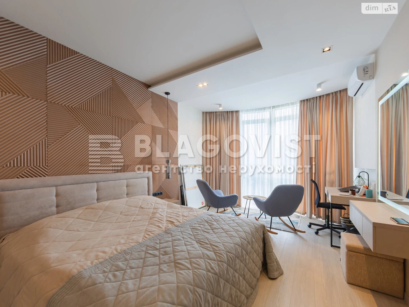 Продажа трехкомнатной квартиры в Киеве, на ул. Генерала Шаповала 2, район Соломянка фото 1