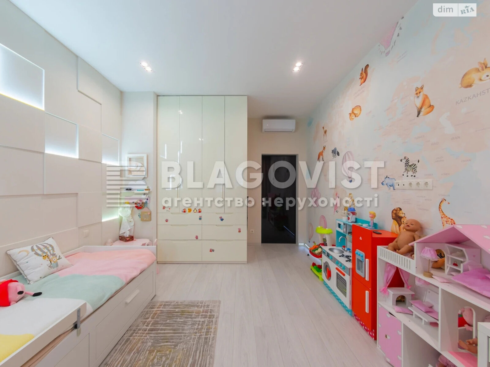 Продажа трехкомнатной квартиры в Киеве, на ул. Генерала Шаповала 2, район Соломянка фото 1