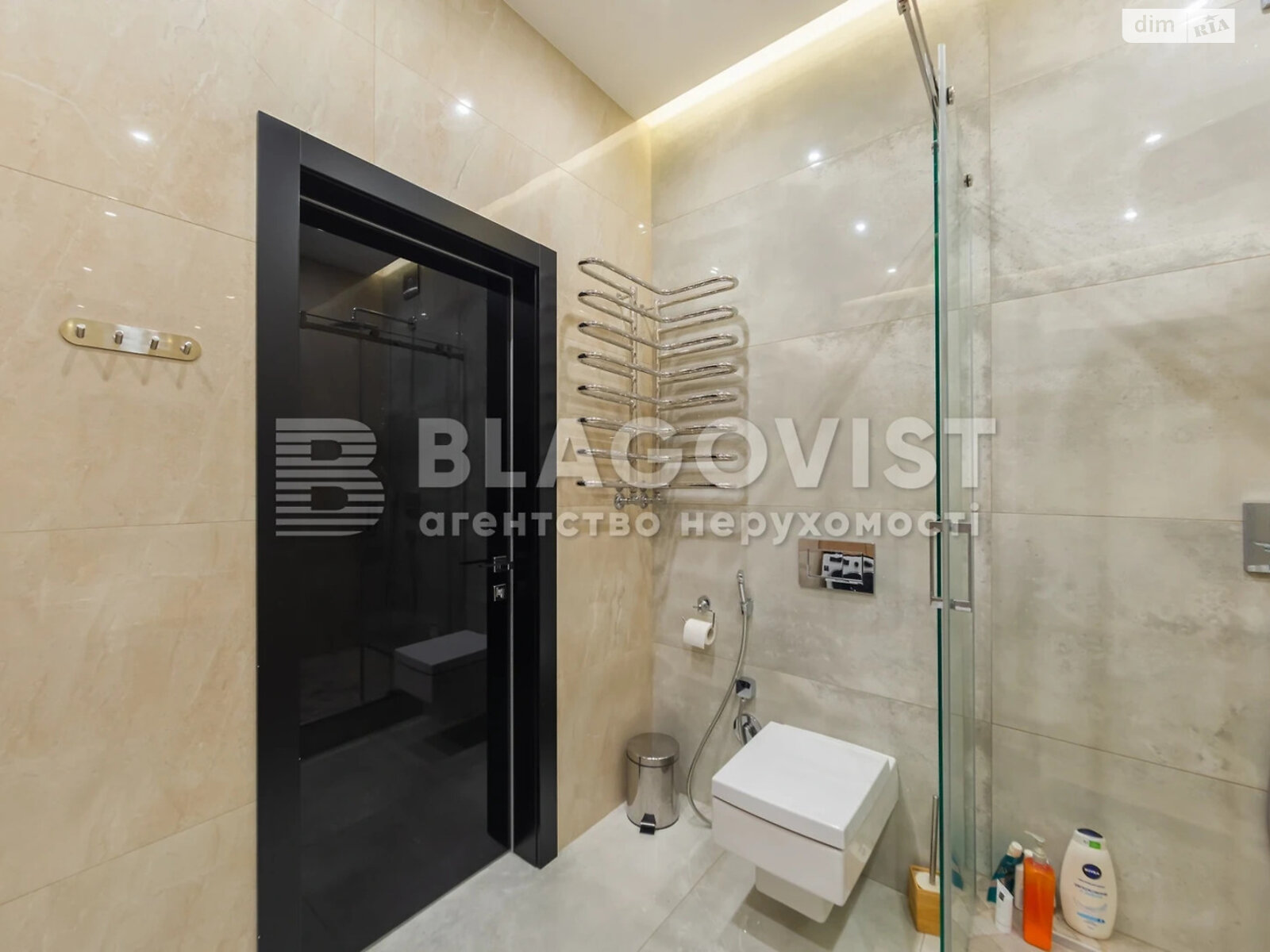 Продажа трехкомнатной квартиры в Киеве, на ул. Генерала Шаповала 2, район Соломянка фото 1