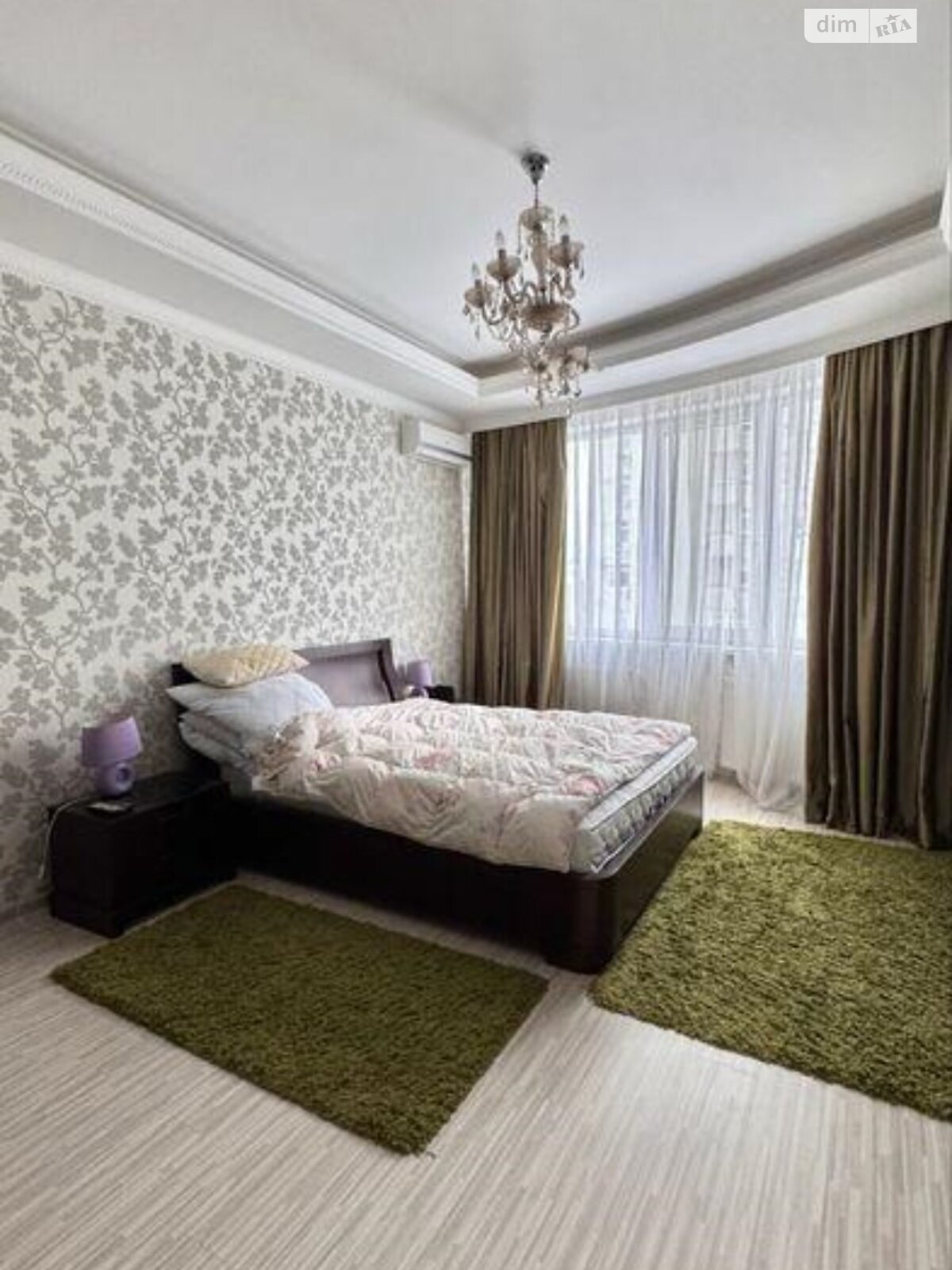 Продажа трехкомнатной квартиры в Киеве, на ул. Генерала Шаповала 2А, район Соломянка фото 1