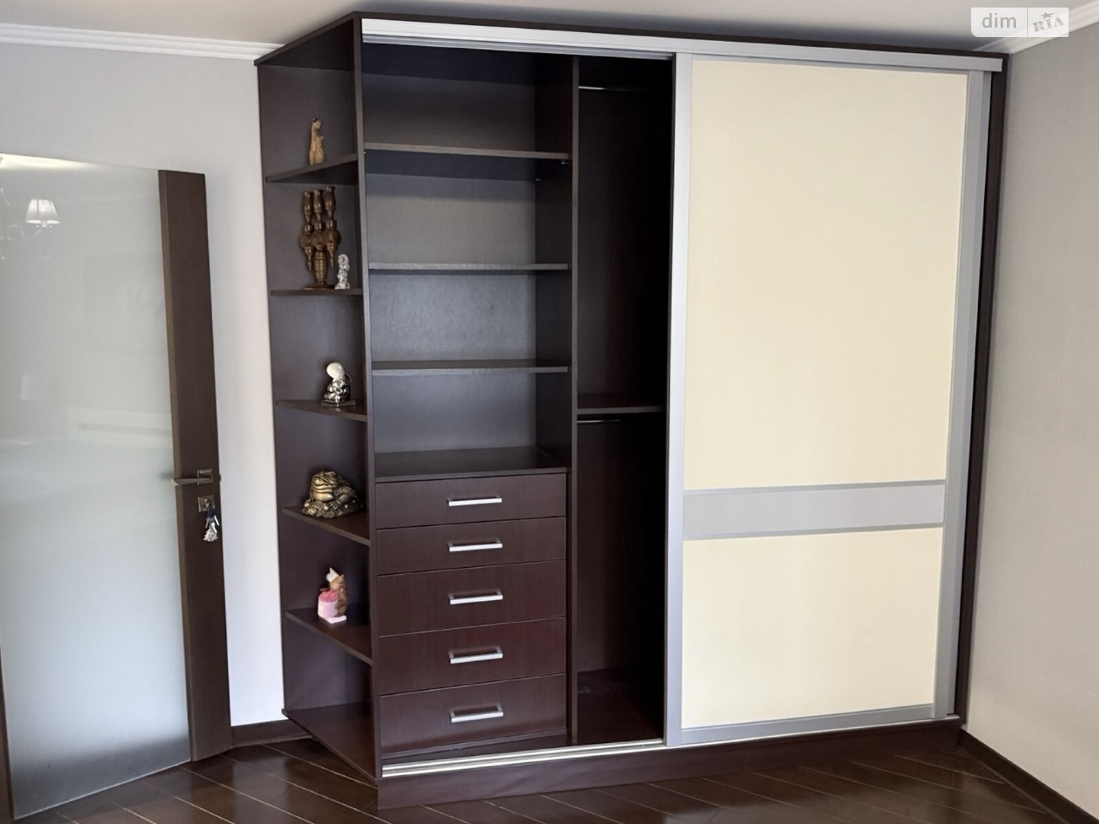 Продажа двухкомнатной квартиры в Киеве, на ул. Гладковская 1/7, район Соломянка фото 1 Продажа двухкомнатной квартиры в Киеве, на ул. Гладковская 1/7, район Соломянка фото 1