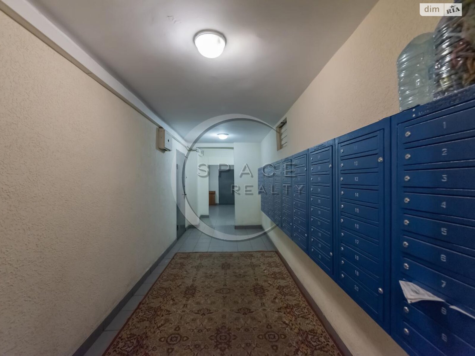 Продажа двухкомнатной квартиры в Киеве, на ул. Кавказская 12, район Соломянка фото 1 Продажа двухкомнатной квартиры в Киеве, на ул. Кавказская 12, район Соломянка фото 1