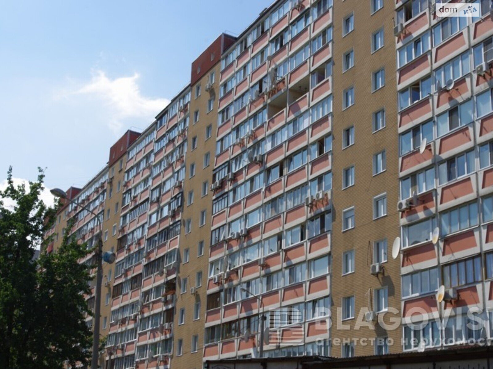 Продажа трехкомнатной квартиры в Киеве, на ул. Татьянинская 7, район Караваевы Дачи фото 1