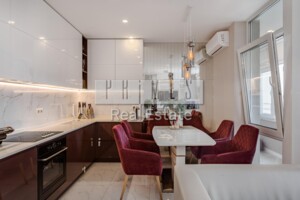 Продаж трикімнатної квартири в Києві, на вул. Митрополита Василя Липківського 37В, район Солом'янка фото 2