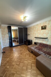 Продаж трикімнатної квартири в Києві, на вул. Митрополита Василя Липківського 13, район Солом'янка фото 2