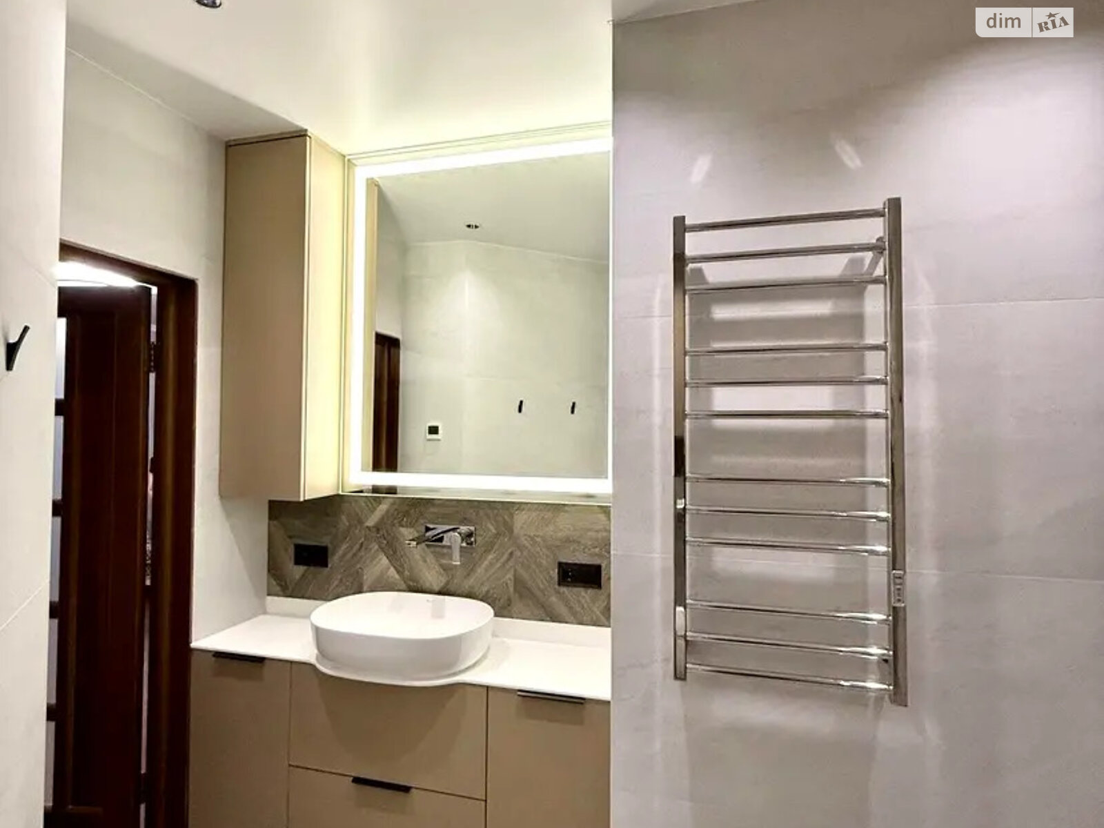 Продажа двухкомнатной квартиры в Киеве, на ул. Митрополита Василия Липковского 18, район Соломянка фото 1 Продажа двухкомнатной квартиры в Киеве, на ул. Митрополита Василия Липковского 18, район Соломянка фото 1