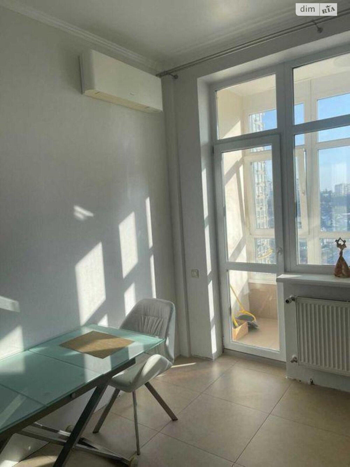 Продаж однокімнатної квартири в Києві, на вул. Мокра 16, район Солом'янка фото 1