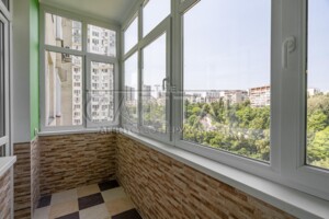 Продажа двухкомнатной квартиры в Киеве, на ул. Мокрая 16, район Соломянка фото 2