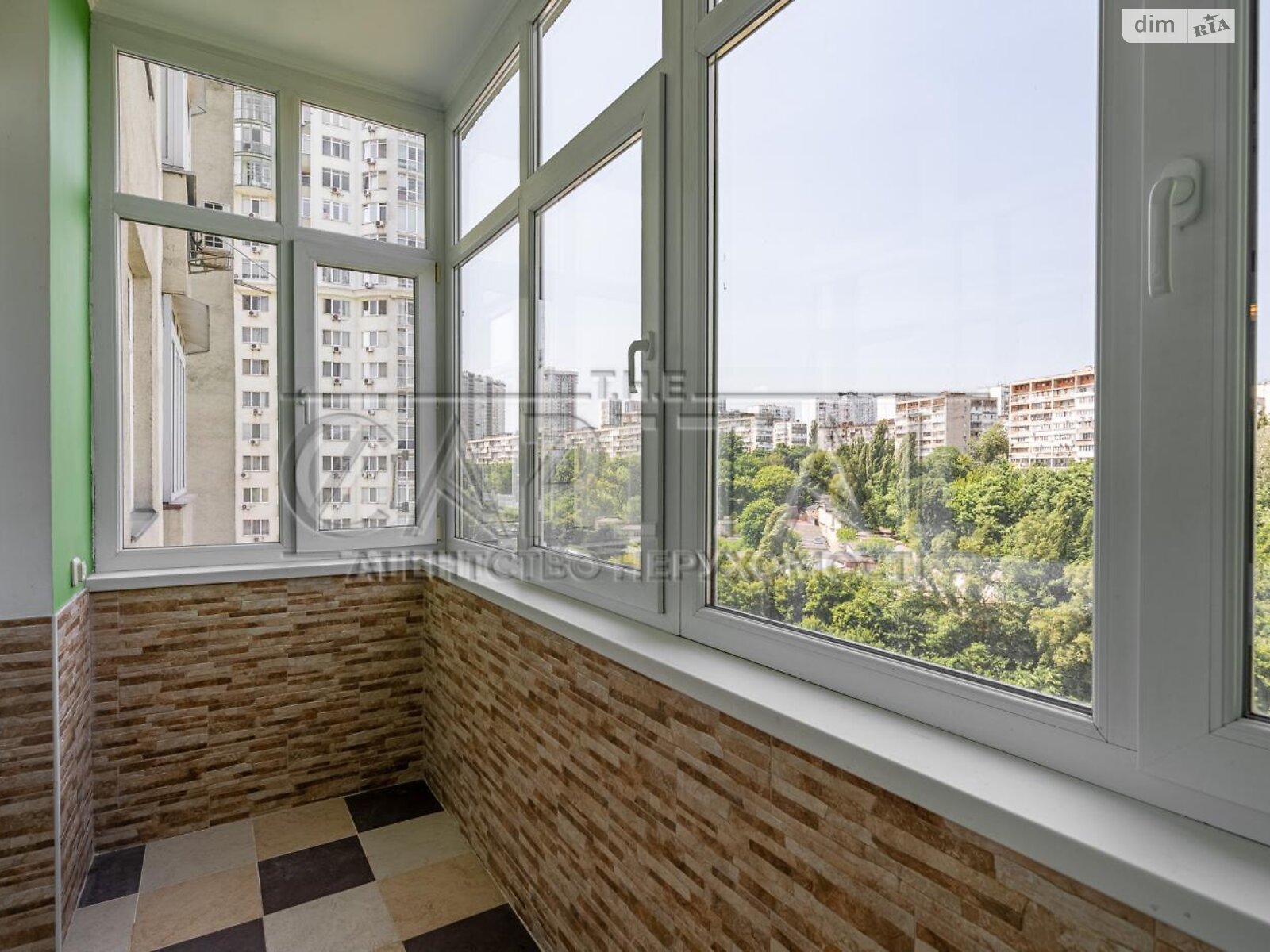 Продажа двухкомнатной квартиры в Киеве, на ул. Мокрая 16, район Соломянка фото 1 Продажа двухкомнатной квартиры в Киеве, на ул. Мокрая 16, район Соломянка фото 1