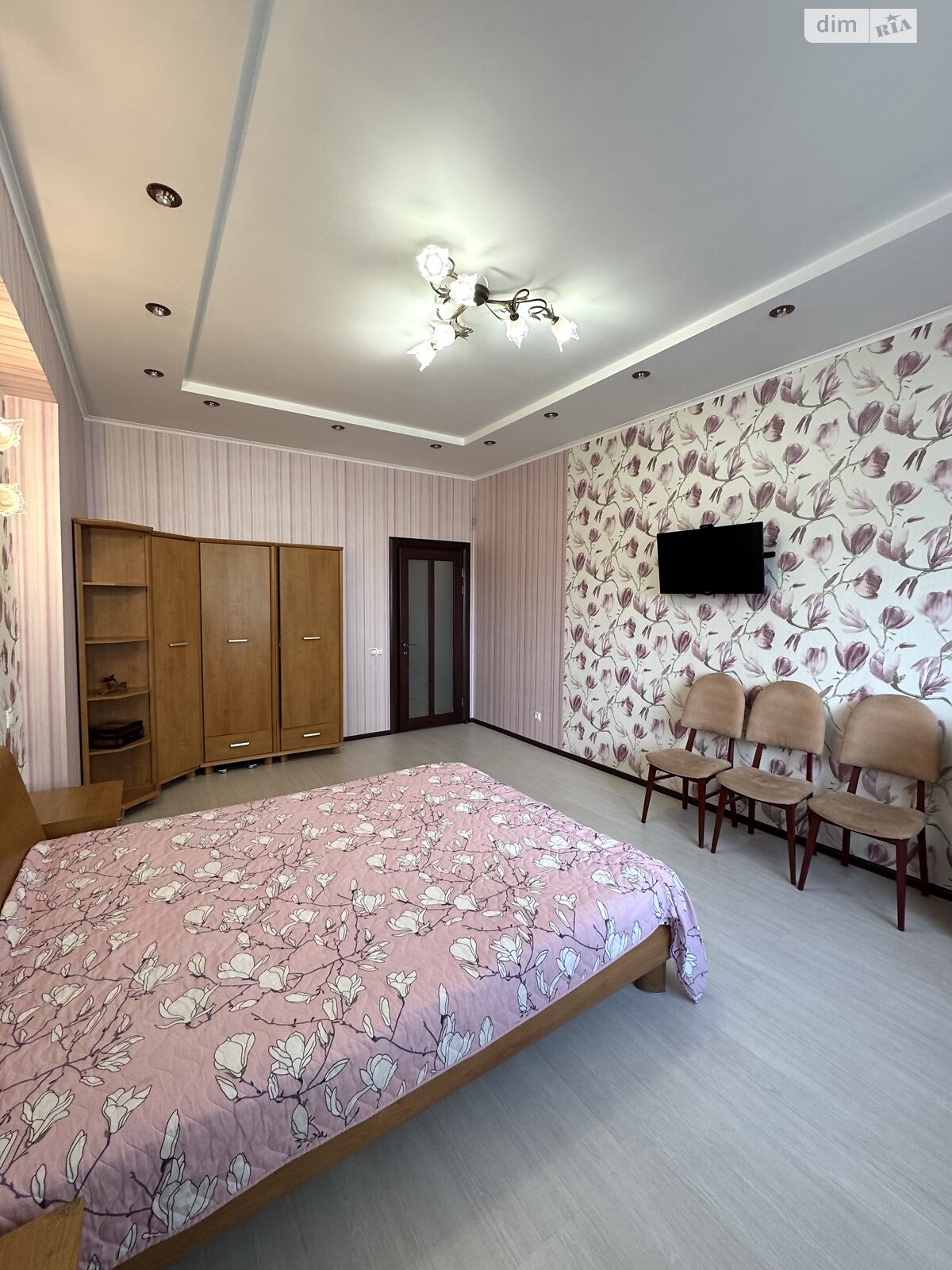 Продаж трикімнатної квартири в Києві, на вул. Мокра 16, район Солом'янка фото 1 Продаж трикімнатної квартири в Києві, на вул. Мокра 16, район Солом'янка фото 1