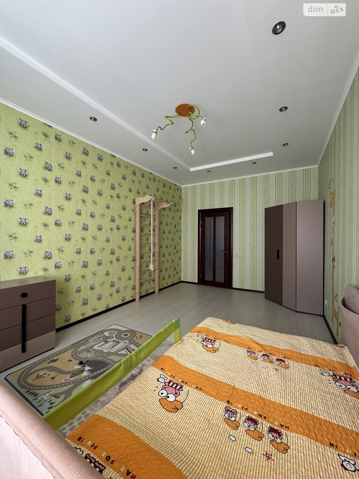 Продаж трикімнатної квартири в Києві, на вул. Мокра 16, район Солом'янка фото 1 Продаж трикімнатної квартири в Києві, на вул. Мокра 16, район Солом'янка фото 1