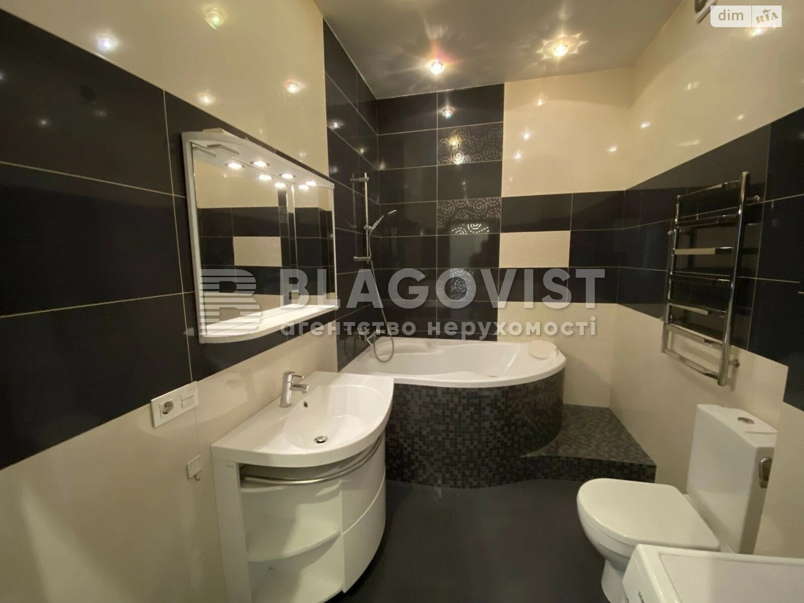 Продажа двухкомнатной квартиры в Киеве, на ул. Мокрая 18, район Соломянка фото 1