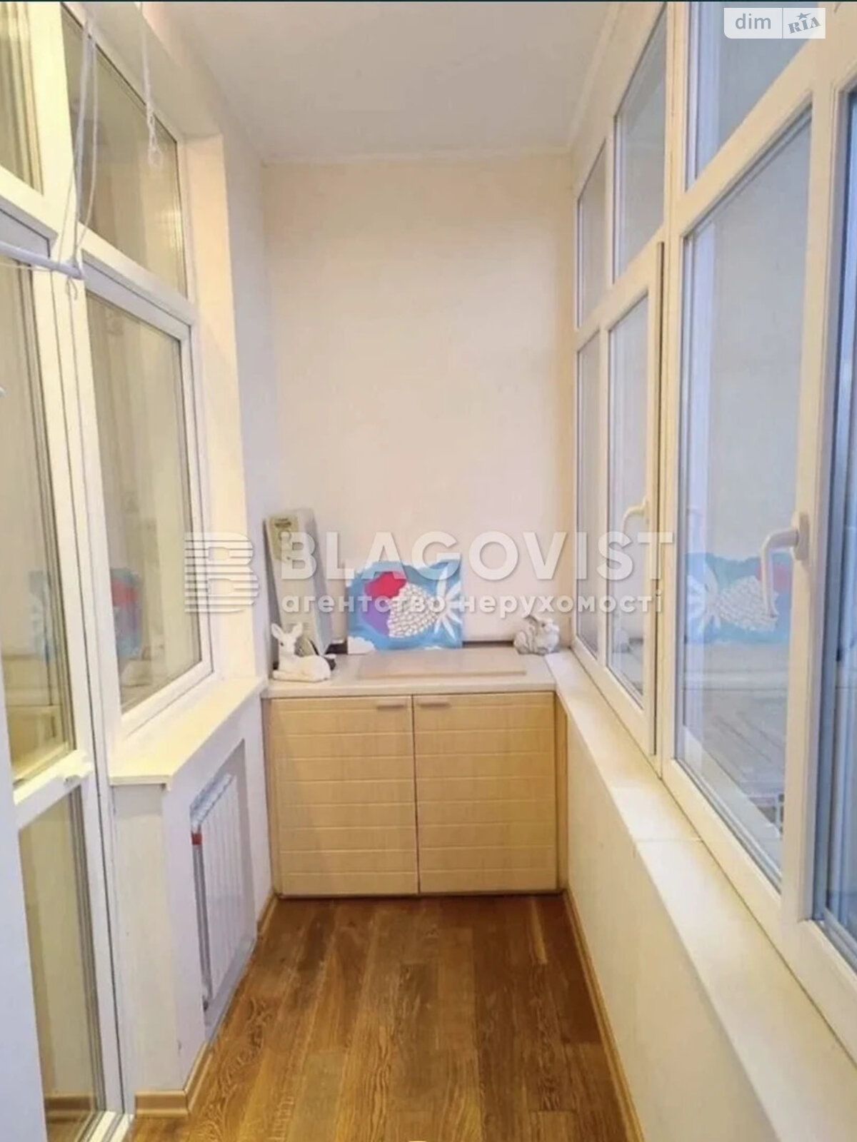 Продажа четырехкомнатной квартиры в Киеве, на ул. Мокрая 16, район Соломянка фото 1 Продажа четырехкомнатной квартиры в Киеве, на ул. Мокрая 16, район Соломянка фото 1