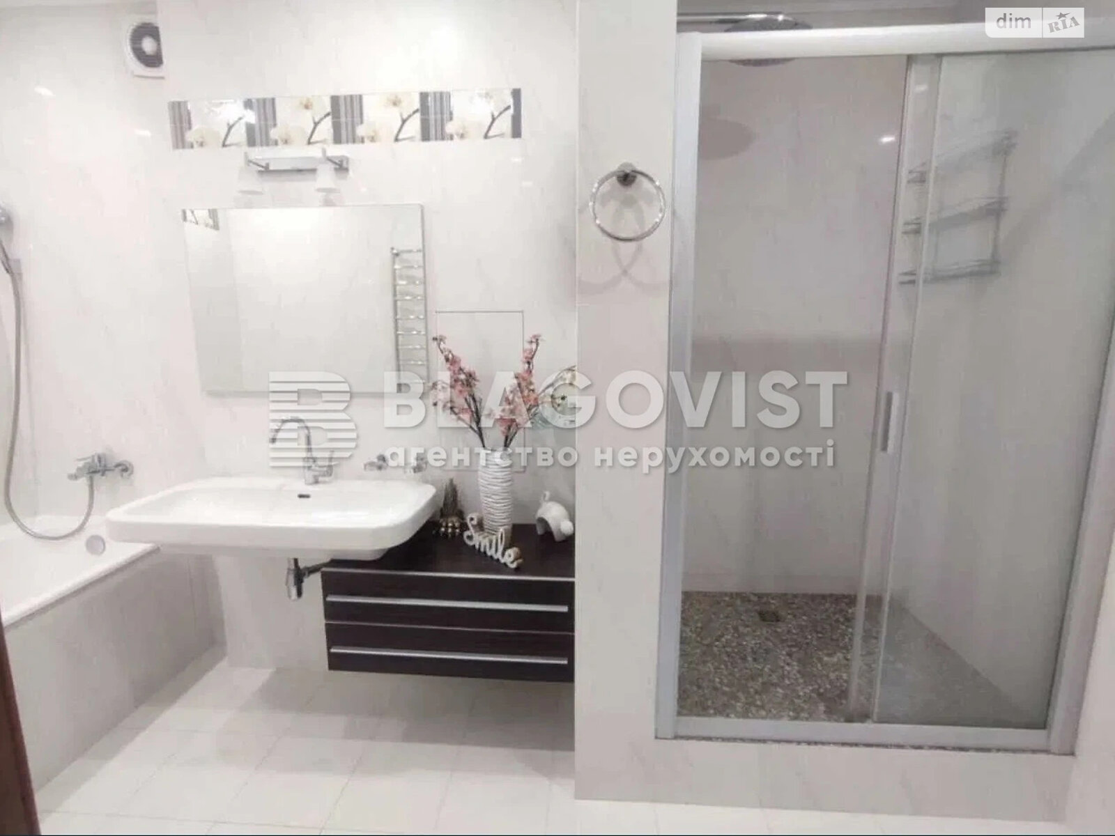 Продажа четырехкомнатной квартиры в Киеве, на ул. Мокрая 16, район Соломянка фото 1 Продажа четырехкомнатной квартиры в Киеве, на ул. Мокрая 16, район Соломянка фото 1