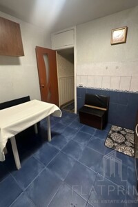 Продажа трехкомнатной квартиры в Киеве, на ул. Николая Скрыпника 9, район Соломянка фото 2