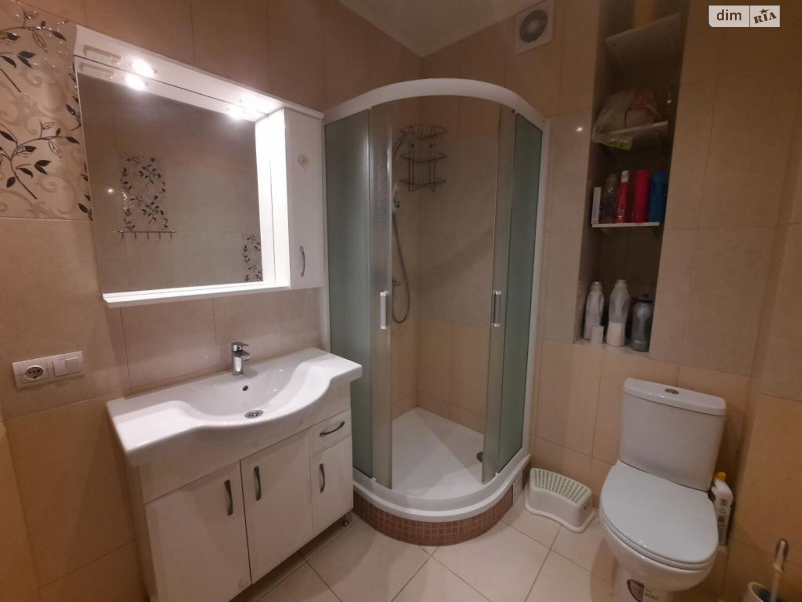 Продажа двухкомнатной квартиры в Киеве, на пл. Петра Кривоноса 17, район Соломянка фото 1 Продажа двухкомнатной квартиры в Киеве, на пл. Петра Кривоноса 17, район Соломянка фото 1