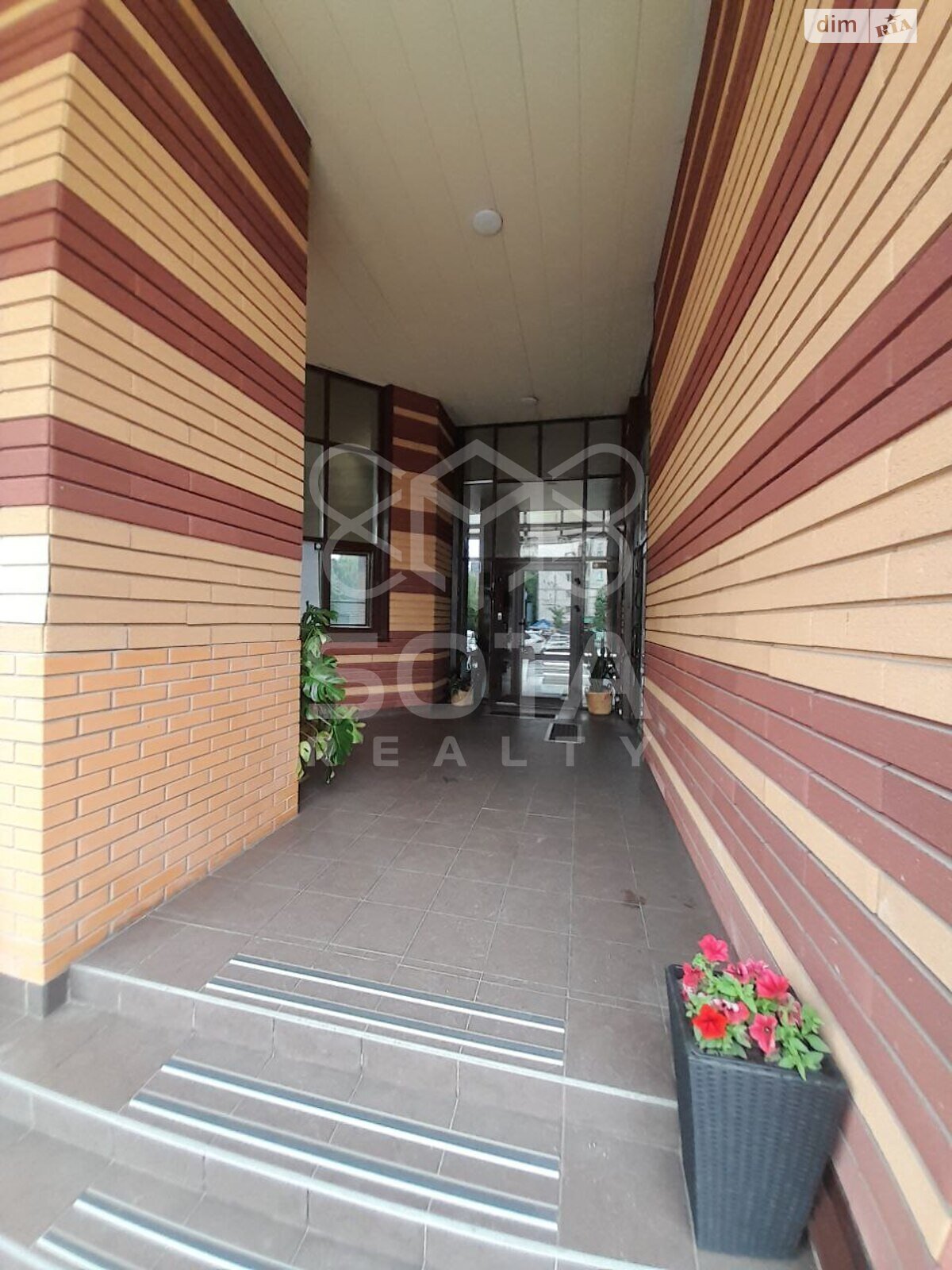 Продаж двокімнатної квартири в Києві, на вул. Солом'янська 15А, район Солом'янка фото 1 Продаж двокімнатної квартири в Києві, на вул. Солом'янська 15А, район Солом'янка фото 1