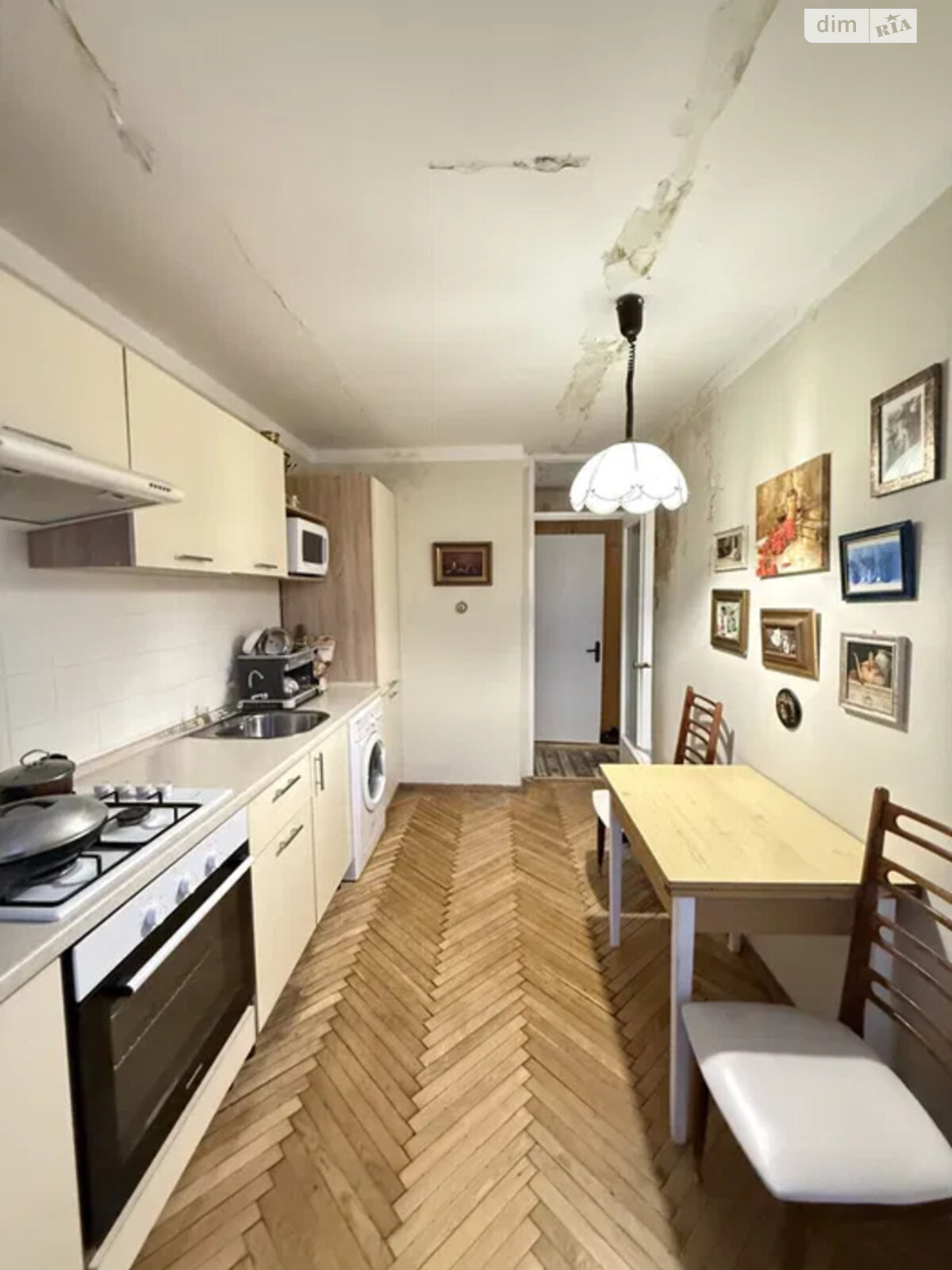 Продажа трехкомнатной квартиры в Киеве, на ул. Стадионная 13, район Соломянка фото 1 Продажа трехкомнатной квартиры в Киеве, на ул. Стадионная 13, район Соломянка фото 1