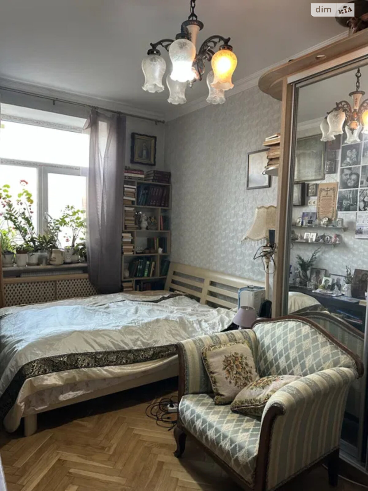 Продажа трехкомнатной квартиры в Киеве, на просп. Воздушных Сил 25, район Соломянка фото 1