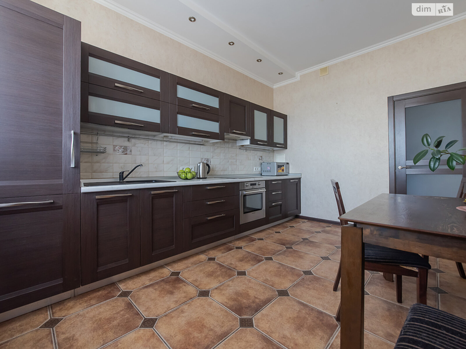 Продаж двокімнатної квартири в Києві, на вул. Гната Хоткевича 10, район Соцмісто фото 1 Продаж двокімнатної квартири в Києві, на вул. Гната Хоткевича 10, район Соцмісто фото 1