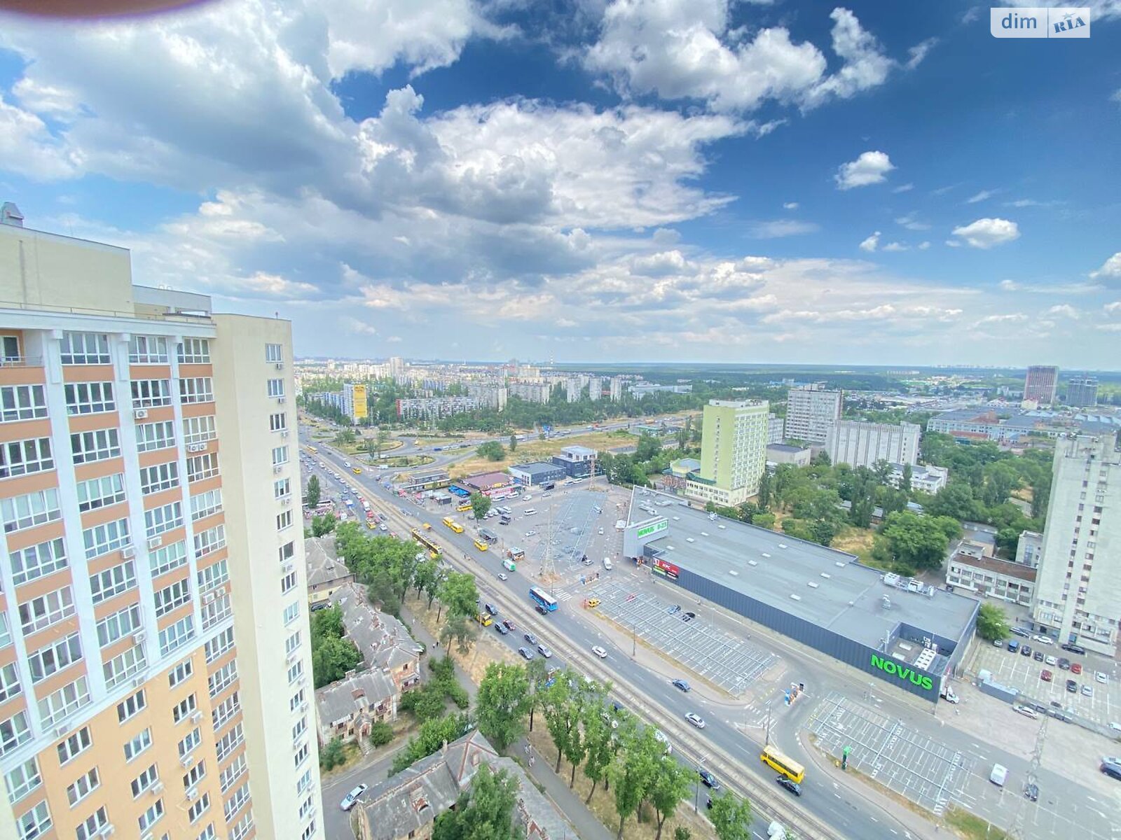 Продажа трехкомнатной квартиры в Киеве, на ул. Краковская 27, район Соцгород фото 1