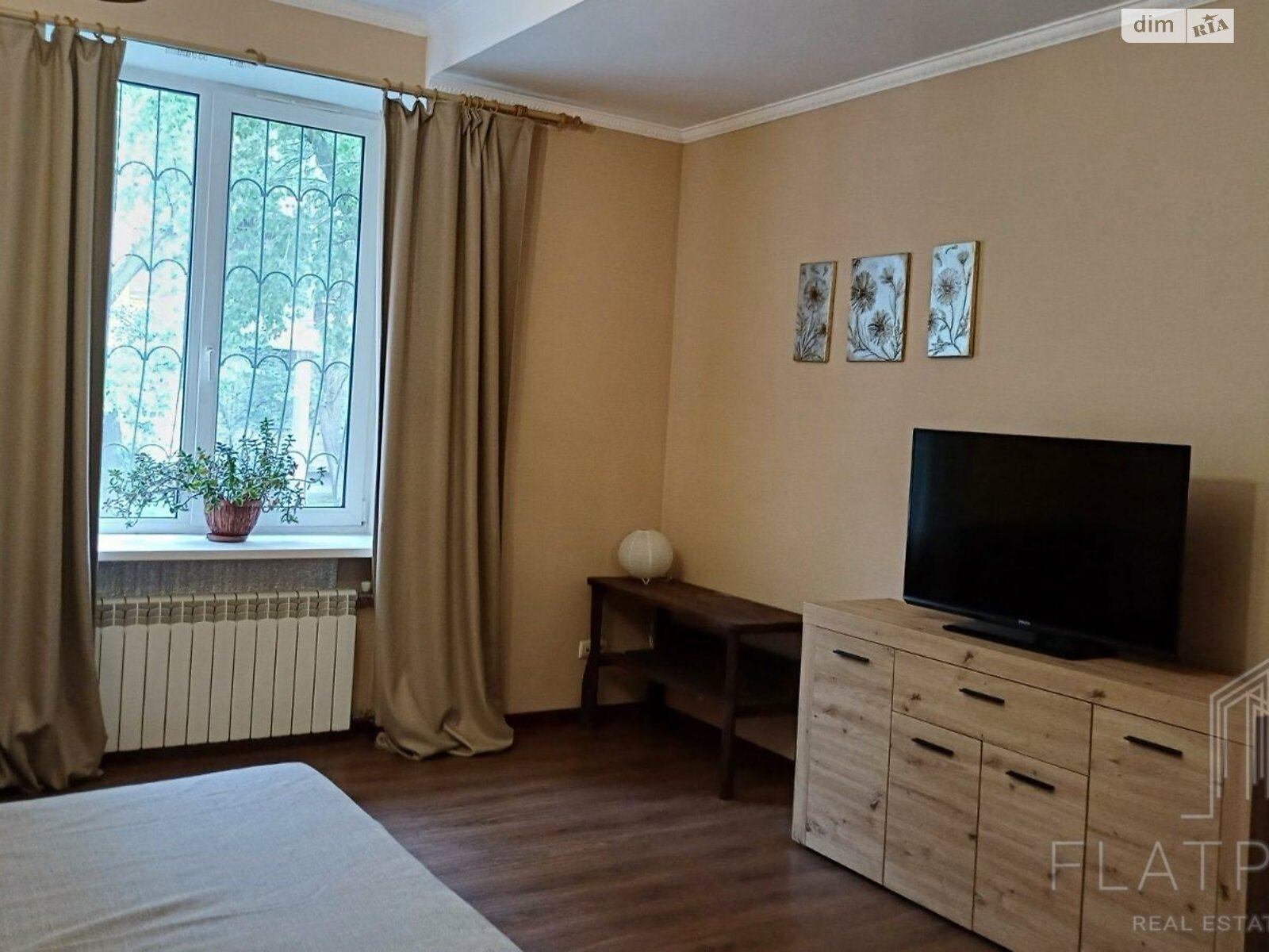 Продаж трикімнатної квартири в Києві, на вул. Краківська 5, район Соцмісто фото 1 Продаж трикімнатної квартири в Києві, на вул. Краківська 5, район Соцмісто фото 1