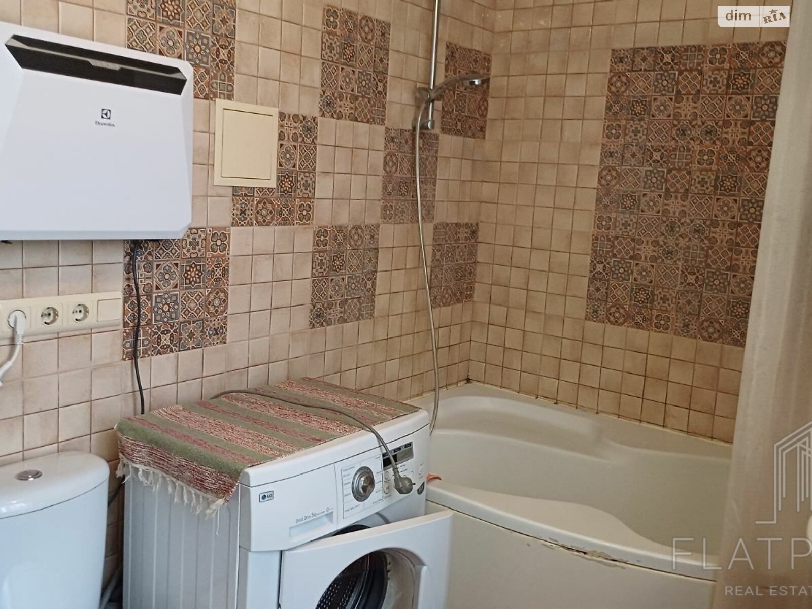 Продаж трикімнатної квартири в Києві, на вул. Краківська 5, район Соцмісто фото 1 Продаж трикімнатної квартири в Києві, на вул. Краківська 5, район Соцмісто фото 1