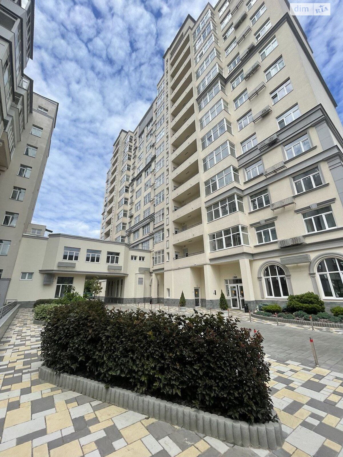 Продажа трехкомнатной квартиры в Киеве, на ул. Краковская 4Б, район Соцгород фото 1 Продажа трехкомнатной квартиры в Киеве, на ул. Краковская 4Б, район Соцгород фото 1