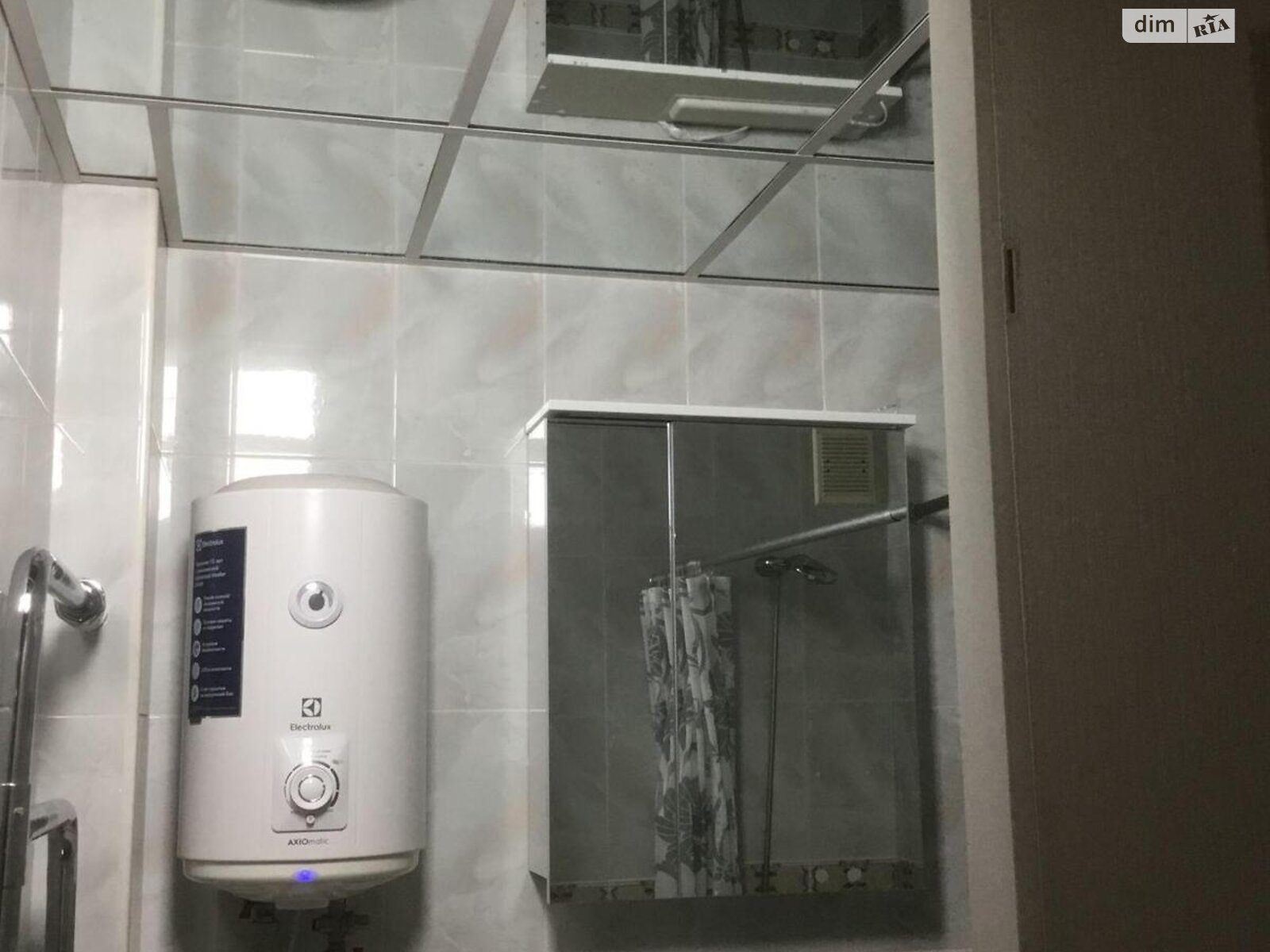 Продажа трехкомнатной квартиры в Киеве, на ул. Митрополита Андрея Шептицкого 3А, район Никольская Слободка фото 1 Продажа трехкомнатной квартиры в Киеве, на ул. Митрополита Андрея Шептицкого 3А, район Никольская Слободка фото 1