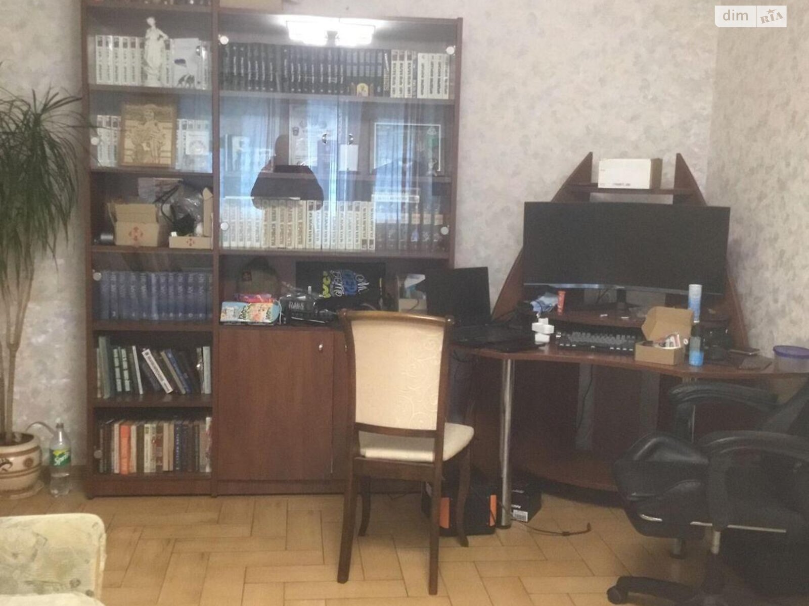 Продажа трехкомнатной квартиры в Киеве, на ул. Митрополита Андрея Шептицкого 3А, район Никольская Слободка фото 1 Продажа трехкомнатной квартиры в Киеве, на ул. Митрополита Андрея Шептицкого 3А, район Никольская Слободка фото 1