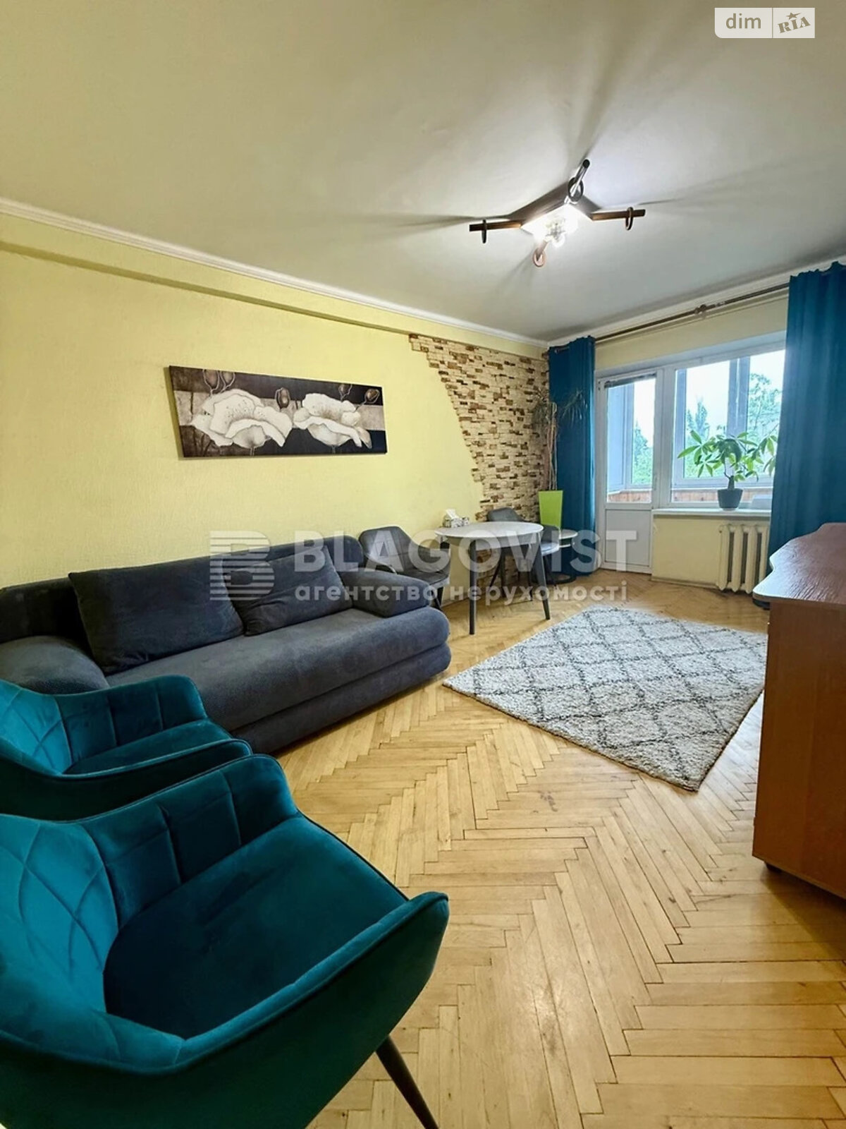 Продаж трикімнатної квартири в Києві, на просп. Миру 12, район Соцмісто фото 1 Продаж трикімнатної квартири в Києві, на просп. Миру 12, район Соцмісто фото 1