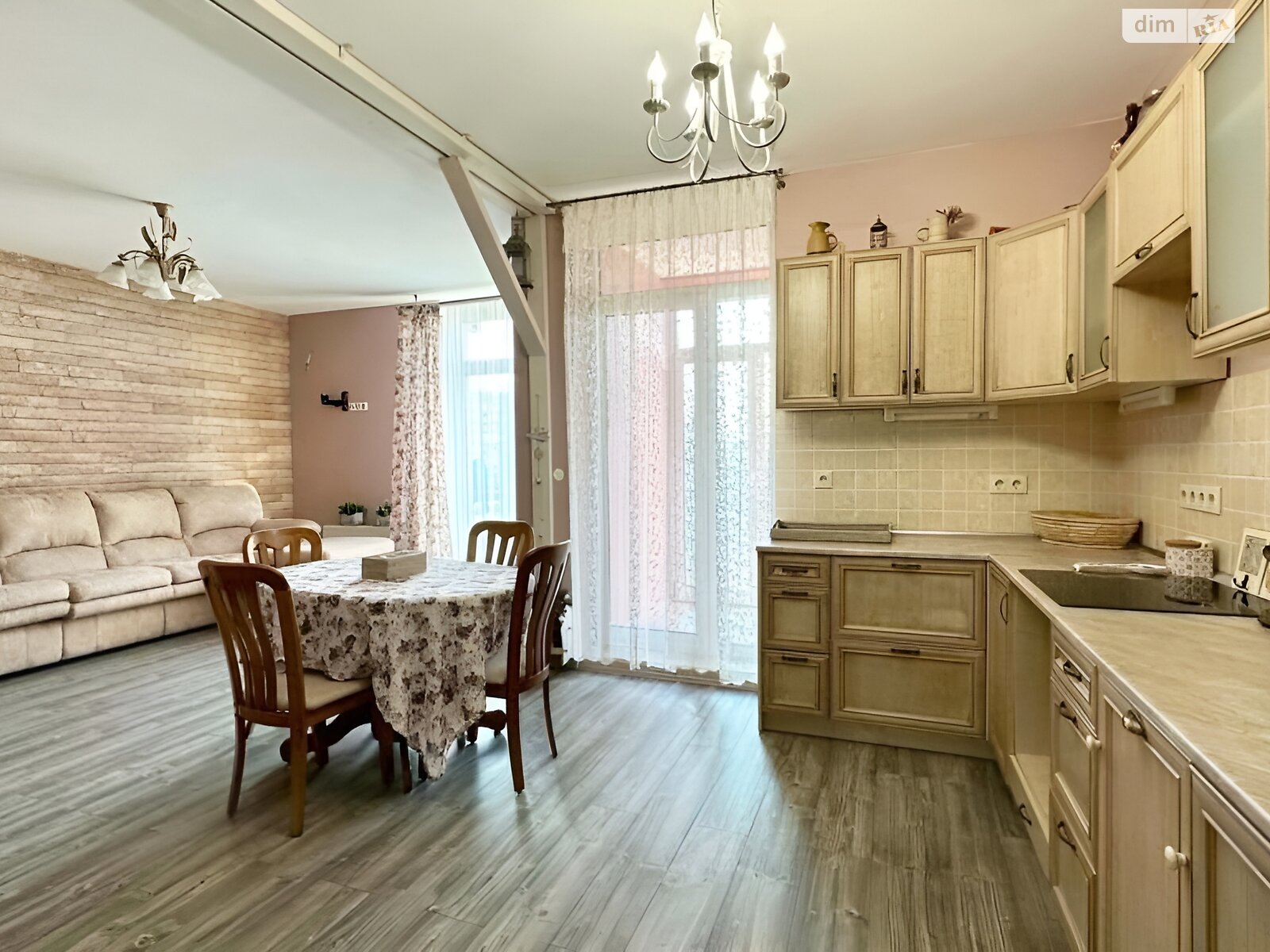 Продаж трикімнатної квартири в Києві, на вул. Регенераторна 4 корпус 2, район Соцмісто фото 1 Продаж трикімнатної квартири в Києві, на вул. Регенераторна 4 корпус 2, район Соцмісто фото 1