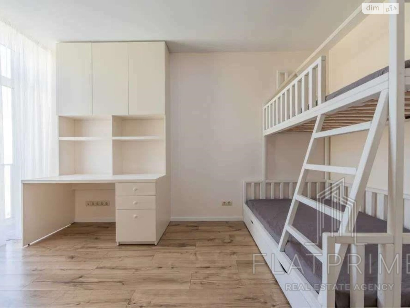 Продажа трехкомнатной квартиры в Киеве, на ул. Регенераторная 4 корпус 4, район Соцгород фото 1 Продажа трехкомнатной квартиры в Киеве, на ул. Регенераторная 4 корпус 4, район Соцгород фото 1