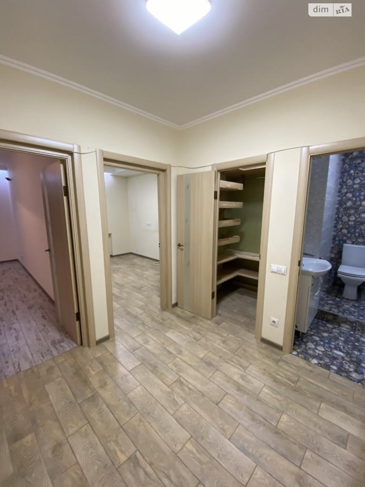 Продаж однокімнатної квартири в Києві, на вул. Регенераторна 4, район Соцмісто фото 1 Продаж однокімнатної квартири в Києві, на вул. Регенераторна 4, район Соцмісто фото 1