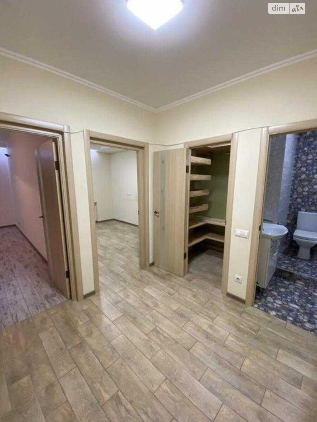Продаж однокімнатної квартири в Києві, на вул. Регенераторна 4, район Соцмісто фото 1 Продаж однокімнатної квартири в Києві, на вул. Регенераторна 4, район Соцмісто фото 1