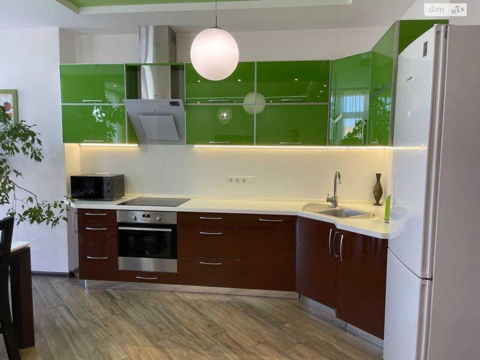 Продаж трикімнатної квартири в Києві, на вул. Регенераторна 4 корпус 1, район Соцмісто фото 1 Продаж трикімнатної квартири в Києві, на вул. Регенераторна 4 корпус 1, район Соцмісто фото 1