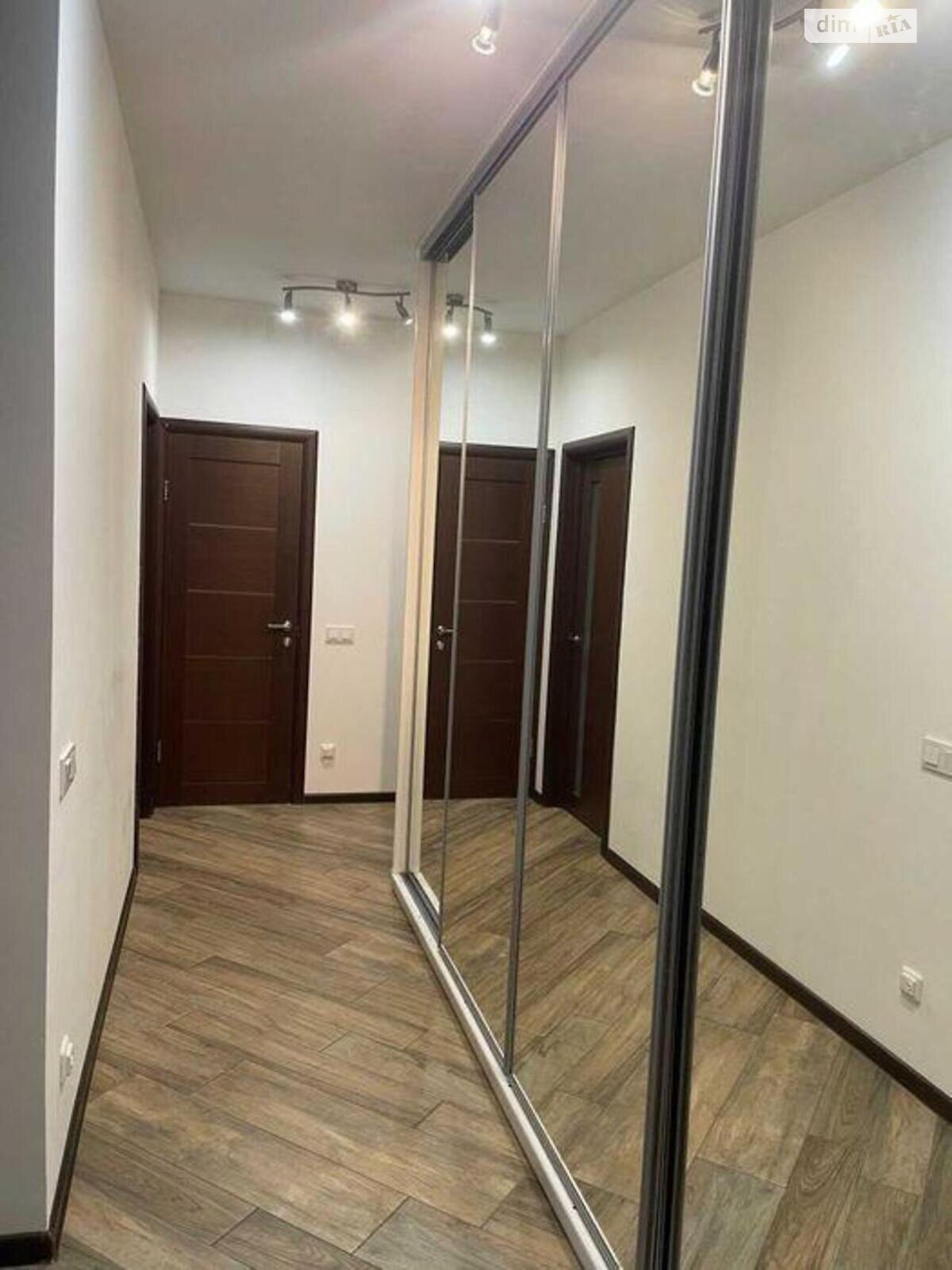 Продаж трикімнатної квартири в Києві, на вул. Регенераторна 4 корпус 1, район Соцмісто фото 1 Продаж трикімнатної квартири в Києві, на вул. Регенераторна 4 корпус 1, район Соцмісто фото 1