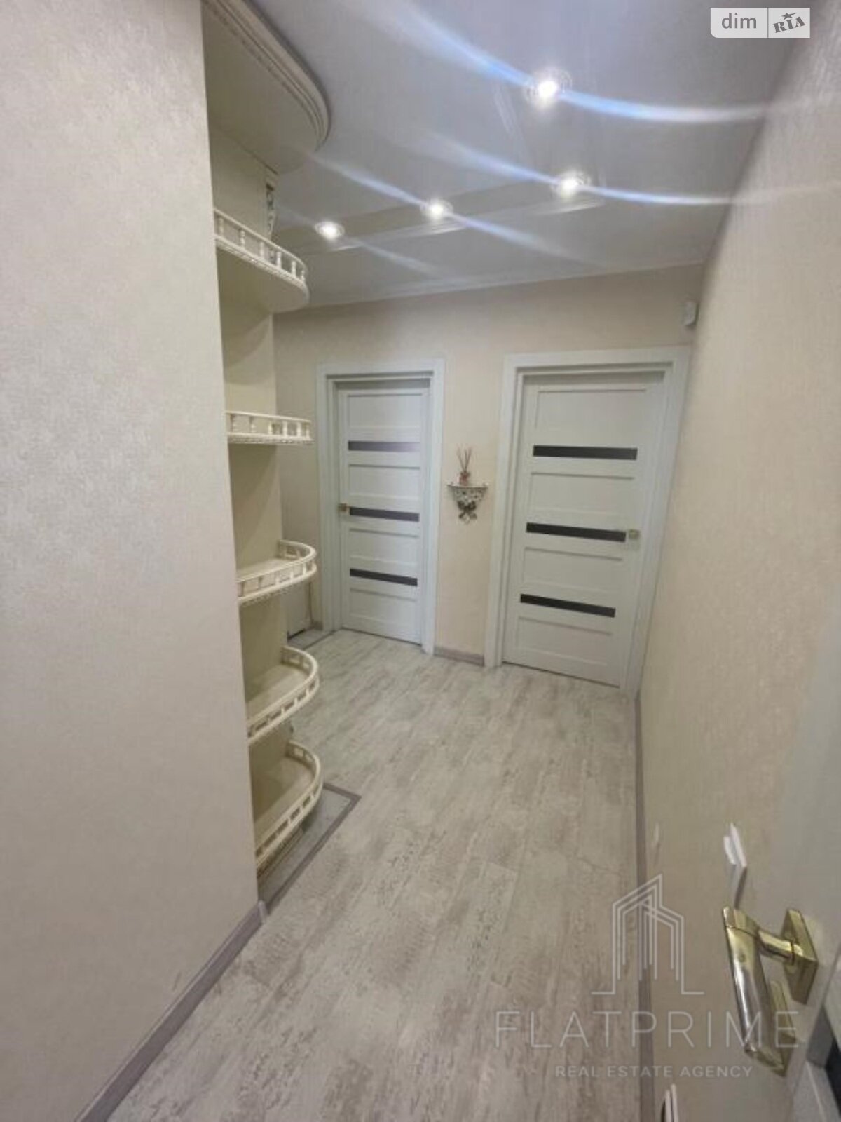 Продаж трикімнатної квартири в Києві, на вул. Регенераторна 4 корпус 4, район Соцмісто фото 1 Продаж трикімнатної квартири в Києві, на вул. Регенераторна 4 корпус 4, район Соцмісто фото 1
