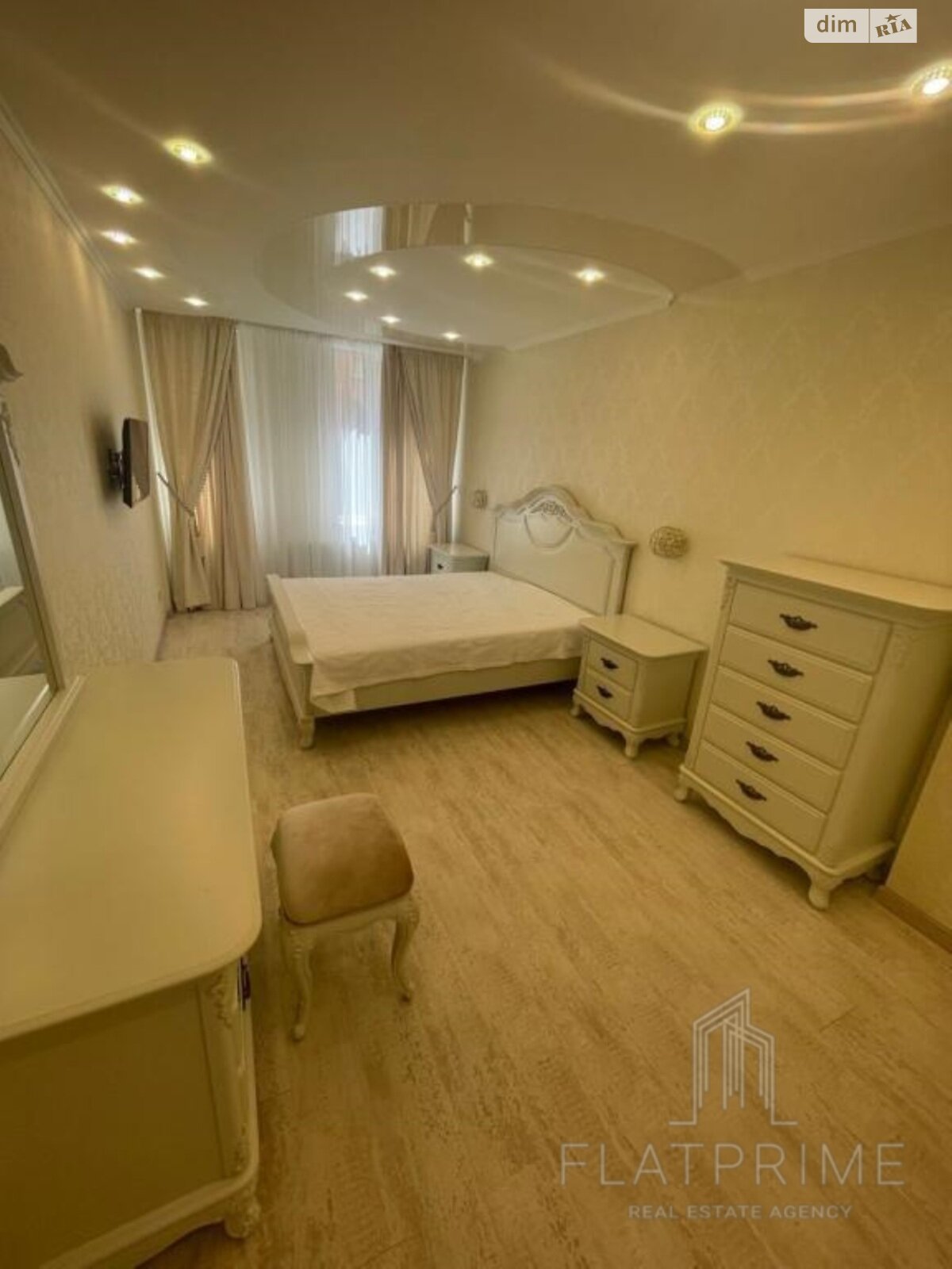 Продаж трикімнатної квартири в Києві, на вул. Регенераторна 4 корпус 4, район Соцмісто фото 1 Продаж трикімнатної квартири в Києві, на вул. Регенераторна 4 корпус 4, район Соцмісто фото 1