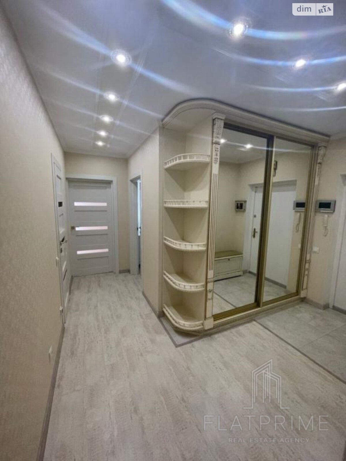 Продаж трикімнатної квартири в Києві, на вул. Регенераторна 4 корпус 4, район Соцмісто фото 1 Продаж трикімнатної квартири в Києві, на вул. Регенераторна 4 корпус 4, район Соцмісто фото 1