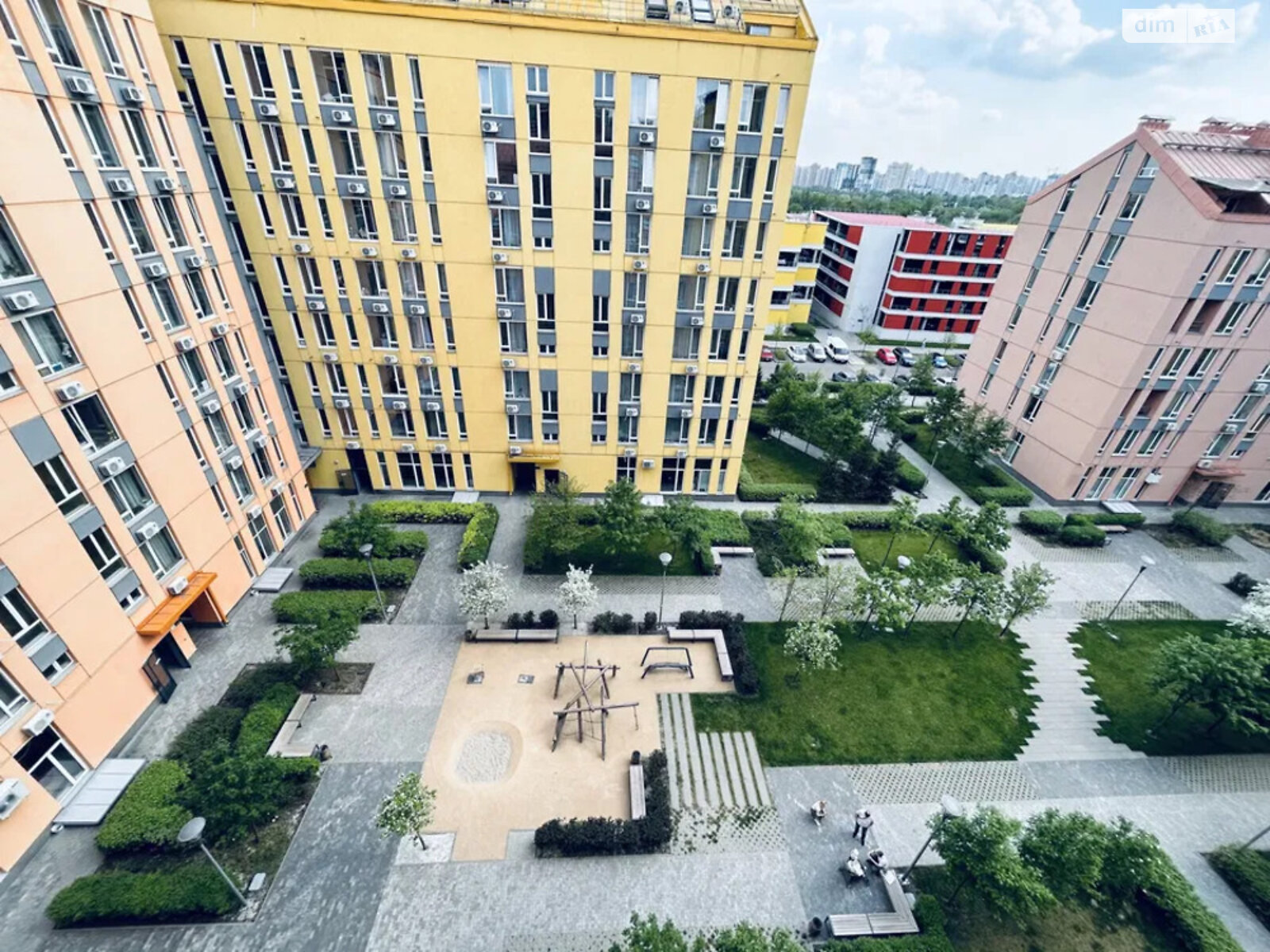Продажа четырехкомнатной квартиры в Киеве, на ул. Регенераторная, район Соцгород фото 1 Продажа четырехкомнатной квартиры в Киеве, на ул. Регенераторная, район Соцгород фото 1
