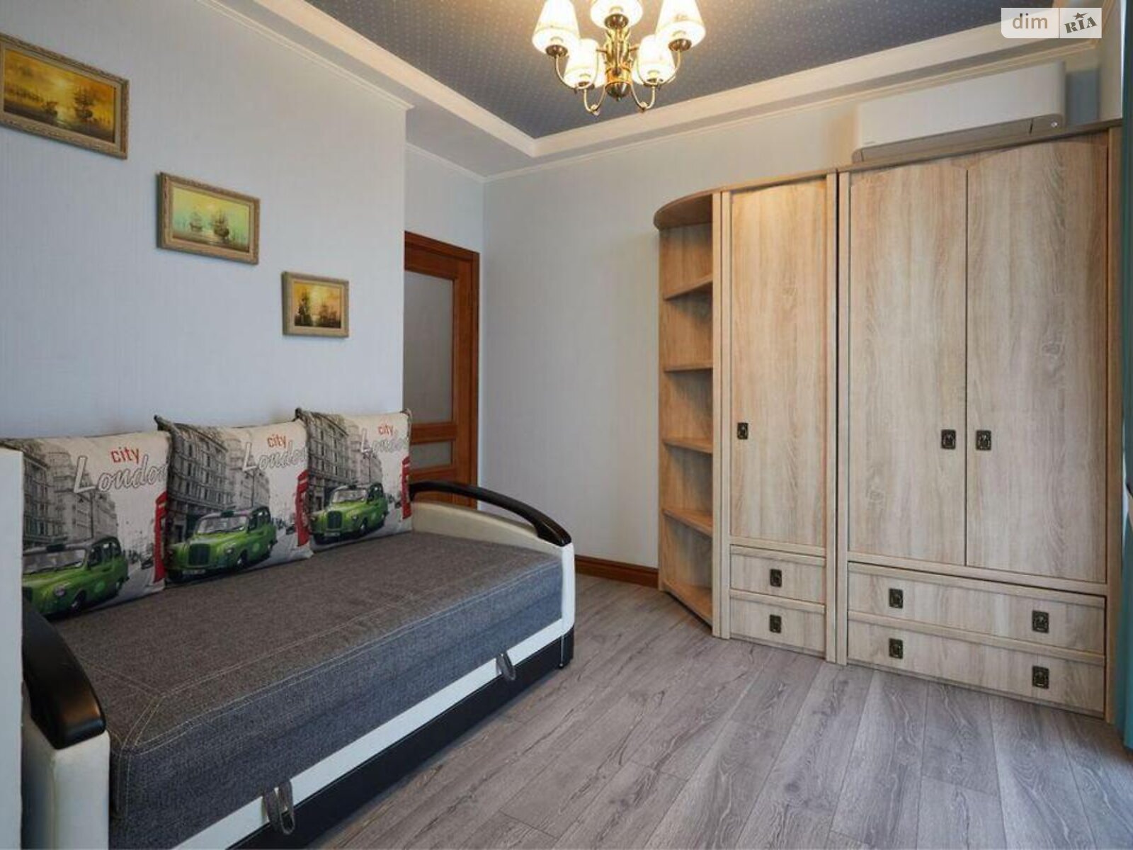 Продаж трикімнатної квартири в Києві, на вул. Регенераторна 4, район Соцмісто фото 1 Продаж трикімнатної квартири в Києві, на вул. Регенераторна 4, район Соцмісто фото 1