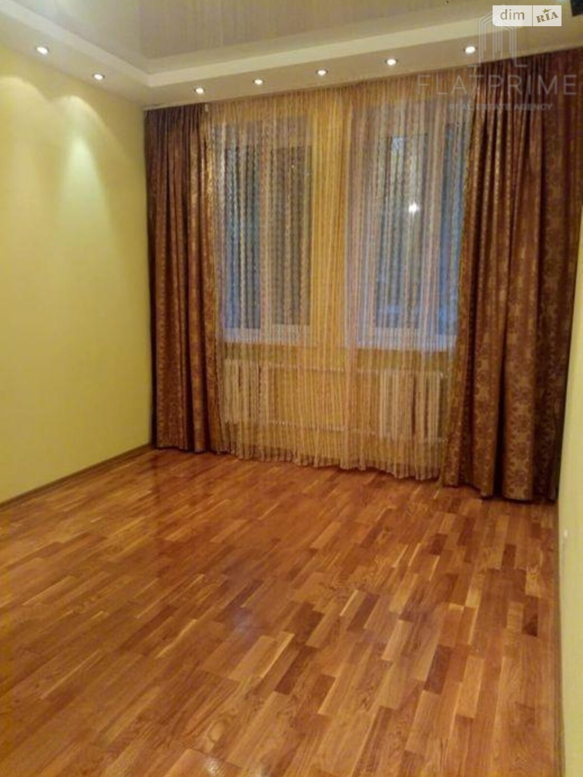 Продажа трехкомнатной квартиры в Киеве, на ул. Сергея Набоки 2, район Соцгород фото 1